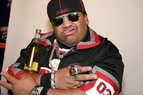 Afrika Islam vystoupí v Radosti FX